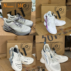 Lote de Calzado Excedente de Fábrica, Zapatillas en Estado Como Nuevas, para Marcas Autorizadas - Product Image 1