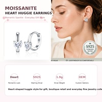Boucles d'oreilles créoles personnalisées en argent sterling 925 avec moissanite en forme de cœur, bijoux fins S925 pour femmes