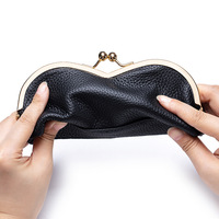 Estuche multifunción de cuero genuino para gafas de sol, caja portátil para gafas con cierre de beso, organizador de gafas para mujer