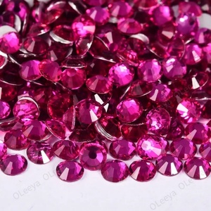 Nouvelle Couleur Usine Oleeya 2028 Strass en Verre Phénix de Feu Populaire Non Thermocollant à Dos Plat pour Ongles - Product Image 6