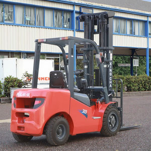 Carretilla elevadora diésel de exportación directa de fábrica Capacidad de 1,5-3 toneladas con neumáticos sólidos/neumáticos y operación asentada - Product Image 1