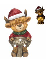 Statue de jardin en résine de vache des Highlands de Noël avec lumière LED et panneau de bienvenue, décoration de vacances pour patio extérieur et porte d'entrée