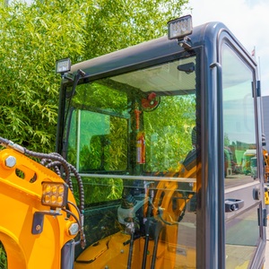 Mini Excavadora Compacta con Cabina Cerrada y Aire Acondicionado para Trabajos de Jardinería Residencial y Excavación de Piscinas OEM ODM - Product Image 3