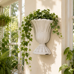 Vase <span class=keywords><strong>Urne</strong></span> Métallique Vintage, Pot de Fleurs sur Pied Blanc Vieilli pour Centre de Table de <span class=keywords><strong>Mariage</strong></span> Style Ferme, Décoration de Jardin Rustique - Product Image 3