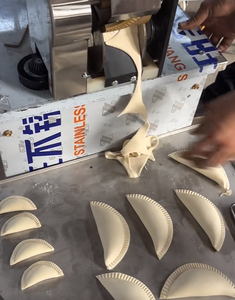 Produit prêt à l'exportation : Nouilles de soupe surgelées de type 80 pour petites entreprises alimentaires au Royaume-Uni, avec forme stable et garniture en pâte. - Product Image 4