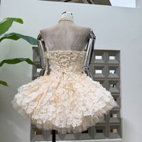 Robe de soirée élégante de haute qualité, mini, trapèze, sans bretelles, avec des appliques florales, en forme d'arête de poisson, moelleuse, pour les dîners de printemps