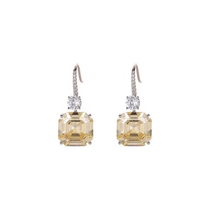 Conjunto de Joyería Vintage de Latón con Diseño Geométrico en Rodio, Collar y Aretes con la Frase 'Te Amo' en 100 Idiomas para Mujer - Product Image 6