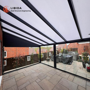 Véranda de sécurité à double vitrage toutes saisons avec cadre en alliage d'aluminium imperméable, toit plat triangulaire, moulage <span class=keywords><strong>pour</strong></span> parcs - Product Image 5