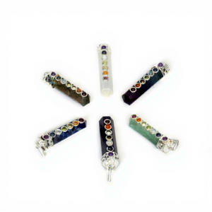 Colgante de Piedras Preciosas de Chakra con Piedras de Otras Formas, Artesanía Feng Shui Hecha a Mano, Figura de Piedra Semipreciosa con Tacto Real de Gujarat - Product Image 4