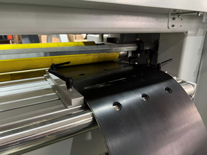 Perforateur automatique à courroie en caoutchouc robuste Perforateur à courroie fiable offrant des trous précis grâce à une <span class=keywords><strong>perceuse</strong></span> à poinçonner durable - Product Image 2