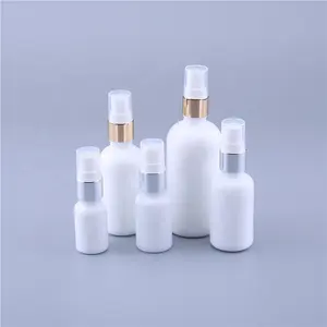 Novos cosméticos Frasco De Spray De Vidro cor branca ml 20 10ml ml 50 30ml 100ml Frasco de Perfume de Embalagem com a Prata e Ouro pulverizador