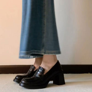 Mocassins élégants et tendance pour femmes, style britannique, plateforme imperméable à talons hauts en PU, classiques printemps-automne, rétro. - Product Image 3