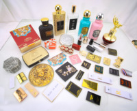 Autocollant adhésif haut de gamme étiquettes de vin et de bière en étain doré étiquette de parfum en relief et évidé pour une utilisation décorative