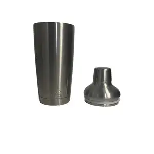 Double Wall Cocktail Shaker Premium Vacuum Insulated Stainless Steel Cocktail Shaker Martini Shaker Bartender 20oz Total Volume