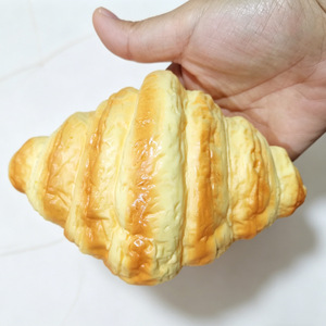 ขนมปังเหนียวหนึบ บีบแล้วคืนรูปช้า ของเล่นบีบคลายเครียด รูปทรงอาหารน่ารัก ของเล่นบีบ Taba Squishy ขายส่ง ของเล่นเสริมพัฒนาการ บีบเล่นเพลินๆ วัสดุ PU สำหรับเด็กอายุ 14 ปีขึ้นไป - Product Image 5
