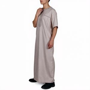 Qamis Arabe Personnalisé à Manches Courtes <span class=keywords><strong>pour</strong></span> <span class=keywords><strong>Homme</strong></span>, Robe Islamique <span class=keywords><strong>pour</strong></span> l'Été à Dubaï, Émirats Arabes Unis, Arabie Saoudite, Vêtement Musulman <span class=keywords><strong>pour</strong></span> <span class=keywords><strong>Homme</strong></span> - Product Image 2