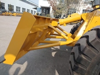 Niveleuse d'occasion 165 CV 6x4 à châssis articulé pour le nivellement routier, équipement de terrassement et de construction - Vente chaude