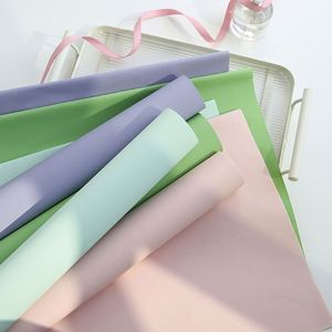 Papier d'emballage de luxe 58*52cm, couleurs printanières imprimées, imperméable, couleur unie, pour bouquet de fleurs, pour fleuriste - Product Image 1