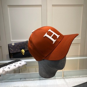 Gorra de Visera Corta Estilo Nuevo Versión Correcta H Family, Ajustable, con Protección UV para las Cuatro Estaciones y Letras - Product Image 5