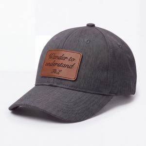 Gorra de Béisbol Ajustable de 6 Paneles con Parche de Cuero Sintético y Logotipo Personalizado T&L, Impermeable, de Alto Rendimiento, Moderna y Curvada - Product Image 1