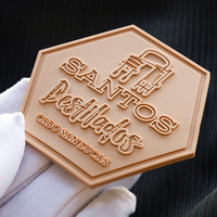 Insigne en silicone avec design personnalisé étiquette en PVC 2D 3D gaufré fer à repasser étiquette en caoutchouc pour vêtements, entretien et lavage