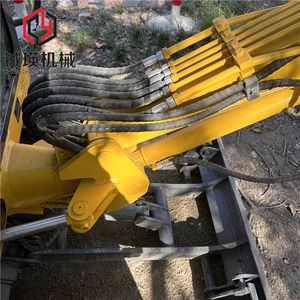 รถขุดมือสอง โคมัตสุ PC20 ขนาด 2 ตัน ใช้งานได้อย่างราบรื่น แข็งแกร่งทนทาน แม่นยำอย่างน่าอัศจรรย์ รถขุดโคมัตสุ PC20 มือสองนำเข้า - Product Image 4