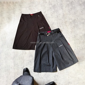 Shorts en jean décontractés sur mesure pour hommes, coupe ample, taille haute, à rayures fines, plissés, en denim selvedge, style bermuda d'été - Product Image 1