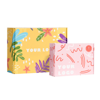 Vente en gros de grande boîte d'emballage d'expédition en carton mat ondulé logo imprimé pour expédition de vêtements logo en relief pour cosmétique