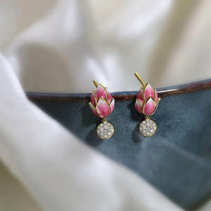 Orecchini Pendenti a Fiore Dorato da Donna, con Strass e Cristalli, in Lega, Gioielli da Festa, Stile Romantico, Micro Incastonatura, Taglio Brillante Rotondo - Product Image 6