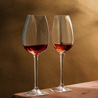 Verres à vin rouge créatifs demi-coupés, gobelets à côtés plats pour couple, soufflés à la main, à long pied, 140 ml, style minimaliste pour bar à domicile romantique