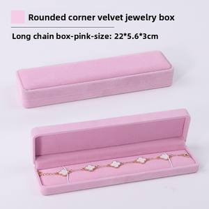 Özel Logo kırmızı dolgulu deri karton Flip basit siyah kadife toka kapatma kare pembe takı kutuları - Product Image 5