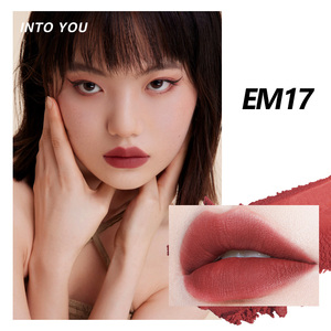 Barro de labios protagonista femenino INTO YOU-Acabado mate de terciopelo, suave y ligero - Product Image 5