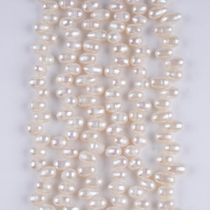 สร้อยคอมุกน้ำจืดสีขาวทรงข้าว ขนาด 6-7 มม. สำหรับงาน DIY อุปกรณ์กึ่งสำเร็จรูป มีรูสำหรับร้อย - Product Image 1