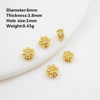 Accessoires de bijoux DIY perles lâches en laiton perles d'espacement de fleur plaqué or triple 24K pour les résultats de fabrication de bijoux