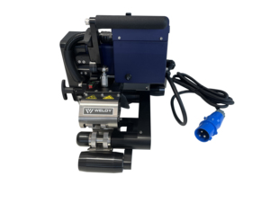 เครื่องเชื่อมพีวีซีสำหรับงานซ่อมเยื่อพลาสติก HDPE PVC รุ่นใหม่ขายดีที่สุด ได้รับการรับรองมาตรฐาน CE ISO กำลังไฟ 1750 วัตต์ แรงดันไฟฟ้า 230 โวลต์ - Product Image 3