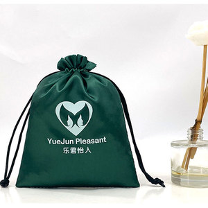 Sacs en tissu satiné pour bijoux, sacs à cordon en soie simulée, pochettes d'emballage pour cosmétiques et perruques, pochettes à cordon avec impression de logo - Product Image 3