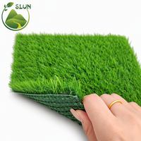 Gazon artificiel en gros à prix abordable, tapis de gazon synthétique pour jardin, aménagement paysager extérieur, directement de l'usine chinoise
