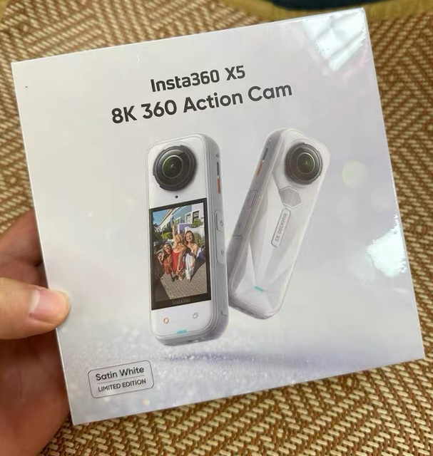 Original Insta360 X5 Bundle 208Mins Battery Life 5.7K Endurance Mode FlowState Stabilization+360° Horizon Lock Waterproof to 15M