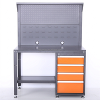 Banc de travail robuste en acier pour atelier avec panneau perforé pour suspendre des outils, des bacs de rangement, armoire intégrée à 4 tiroirs OEM OBM