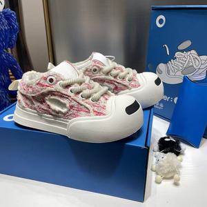 Marques de luxe personnalisées pour hommes et femmes. Chaussures de sport de qualité supérieure et durables. Chaussures décontractées à la mode - Product Image 1