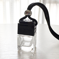 Premium 8ml10ml Noir UV Cap Carré Bouteille De Parfum De Voiture-Diffuseur D'huiles Essentielles Suspendues avec Corde De Coton pour La Décoration De Véhicule