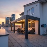 Pergola de luxe Oscar en aluminium avec toit à lames orientables, bioclimatique, autoportante, imperméable, pour décorations de jardin extérieur