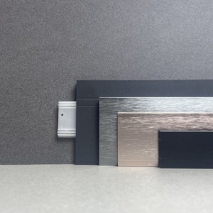 Rodapié <span class=keywords><strong>de</strong></span> Aluminio con Sistema <span class=keywords><strong>de</strong></span> Clip Ajustable <span class=keywords><strong>para</strong></span> Pisos <span class=keywords><strong>de</strong></span> Madera, Losetas y <span class=keywords><strong>PVC</strong></span> - Product Image 3