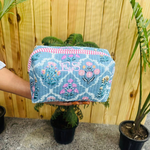 Top Selling Handmade Floral Cotton Down <b>Zip</b> Makeup Bag Bridesmaid Gifts Proposal Cosmetic Bag Women Cosmetic Bags - Product Image 1