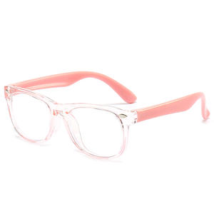 Gafas de Luz Azul Anti-Reflejante para Niños, Modelo 2023, Modernas, con Marco Suave y Lentes Planas - Product Image 6