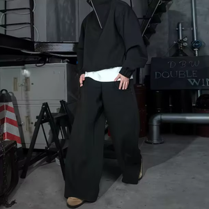 Pantalon de Survêtement Personnalisé Surdimensionné en Coton Molletonné Évasé à Jambe Droite et Large pour Hommes et Femmes de Style Baggy et Stacked - Product Image 1