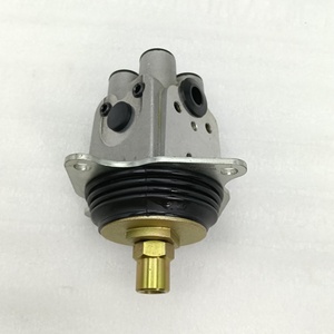 702-16-53251 ชุดจอยสติ๊กวาล์วนักบิน เหมาะสำหรับรถขุด PC100/120/200/300/400-5 7021653251 อุปกรณ์เสริมรถขุด - Product Image 5