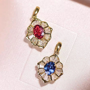 Collana con ciondolo a forma di fiore per donna, gioielli semplici e alla moda, regalo per l'uso quotidiano - Product Image 4