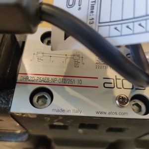 วาล์วควบคุมทิศทางไฮดรอลิก Atos DHRZO-P5AEB-NP-012/25 24V - Product Image 1