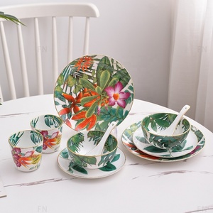 Promouvoir un service de table en céramique de luxe de style européen, 10 pièces, avec bols et assiettes en porcelaine fine - Product Image 6
